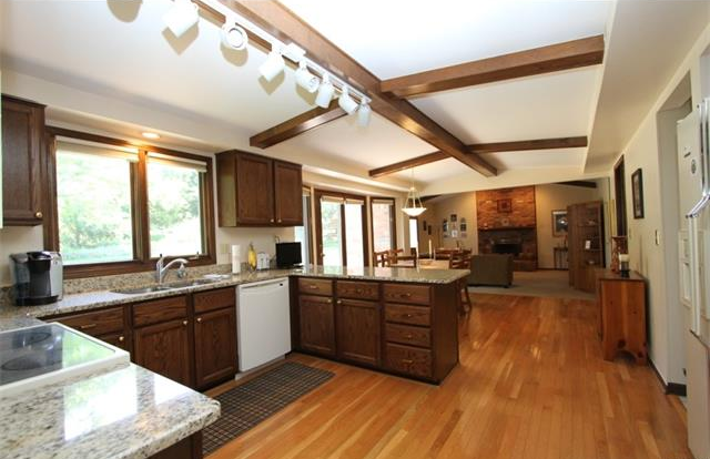 Shadow Woods Rochester Hills MI Homes for sale 